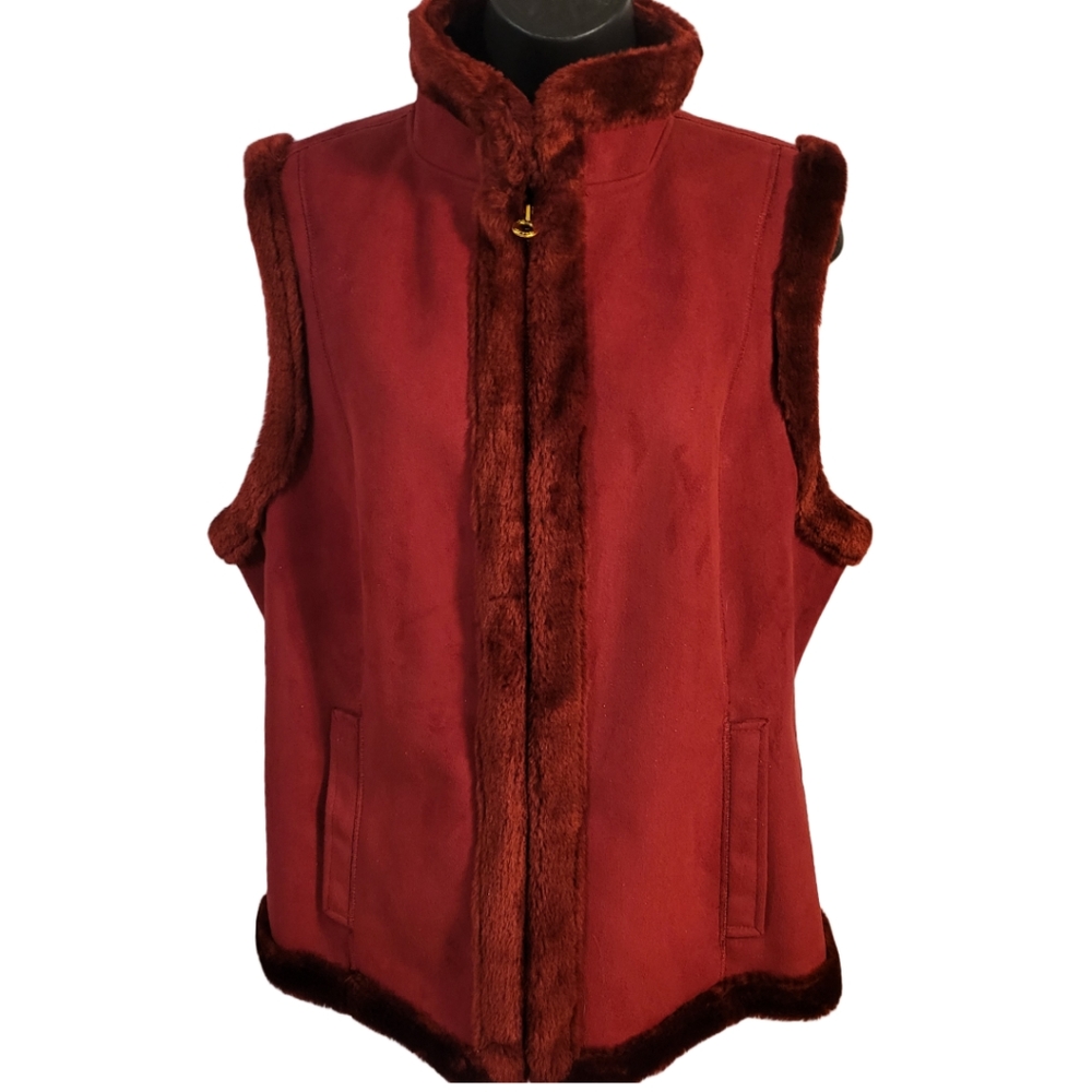 Chaps Deep Red Acrylic w/Suede Feel Sleeveless Vest in Lg